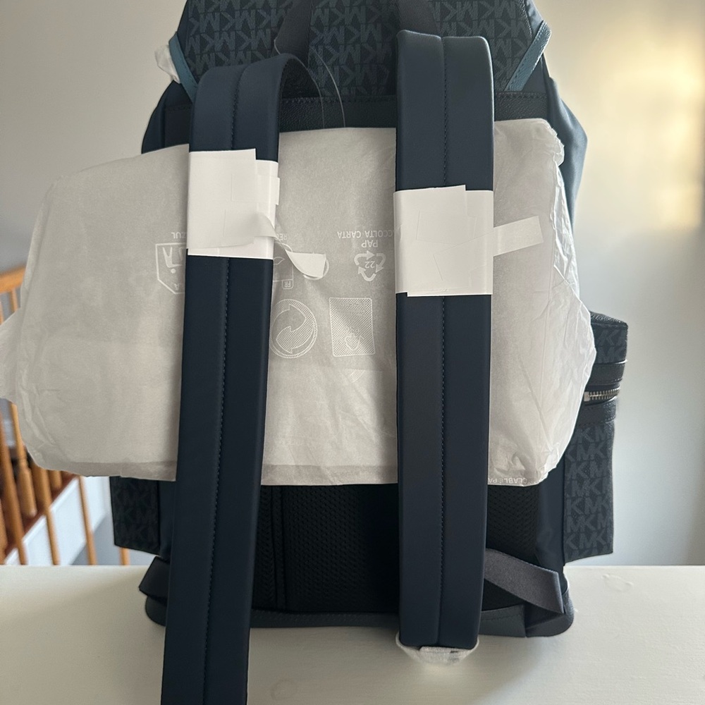 Michael Kors Men's Navy Backpack with Light Blue Trim and MK Logo - Picture 3 of 4